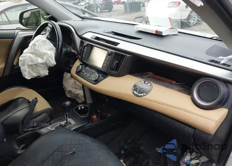 2017 Toyota Rav4 Xle z USA, uszkodzony, nr VIN JTMRFREV3HD206626